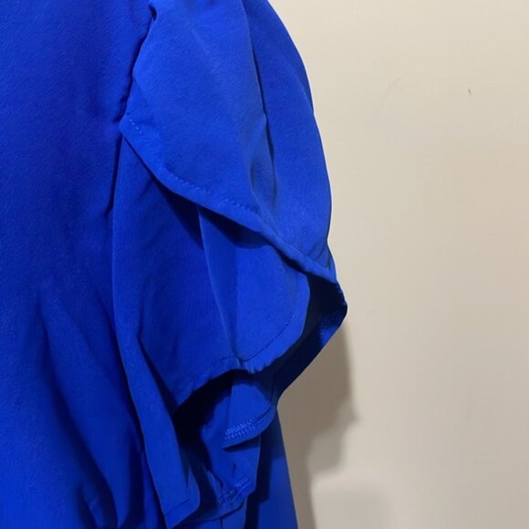 NEW! Blue SHEIN flutter sleeve keyhole with tie blouse.  Size 3XL - Picture 2 of 3